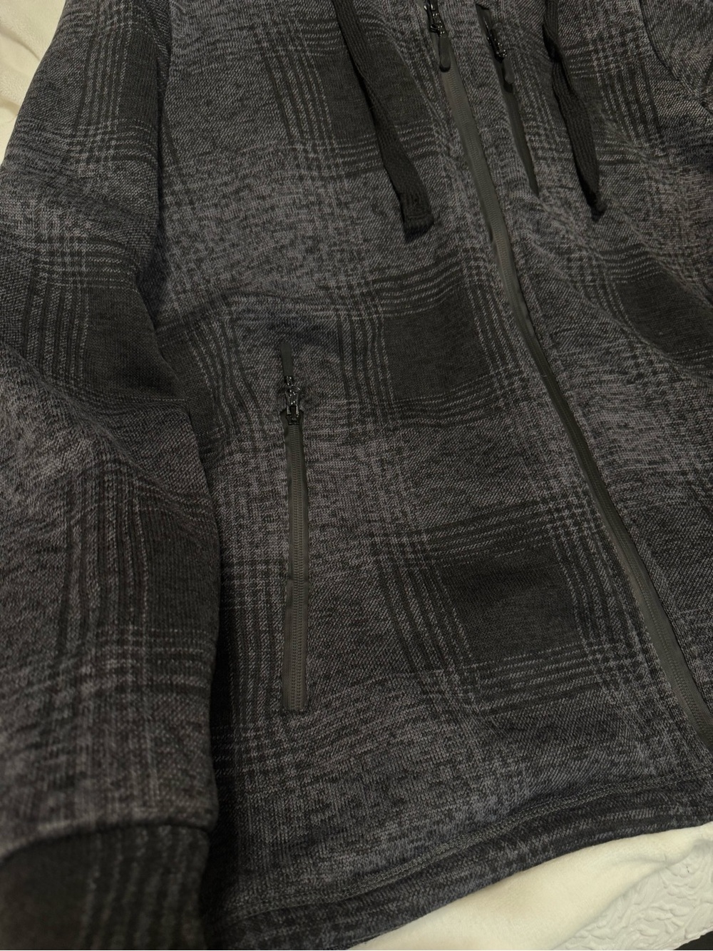 Men’s zip up jacket - Picture 2 of 4
